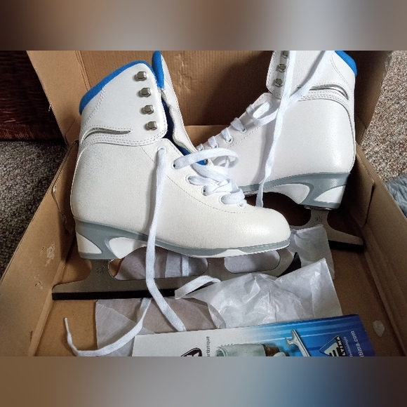 NWT Jackson Finesse 180 Figure Skates⛸️ - Picture 10 of 14